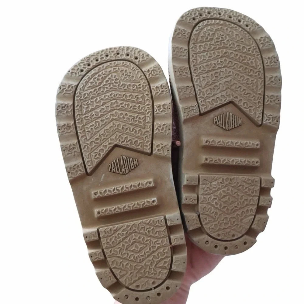 Palladium Kids casual Pink boots.‎ Zipper. Infants Size 7